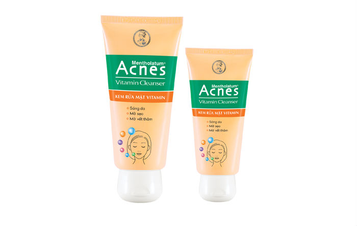 ACNES VITAMIN CLEANSER